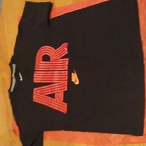 Boys Nike Air Short Sleeve Shirt Size Xs.